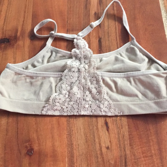 Bra for girl beginners!! Wore couple times - Picture 2 of 2